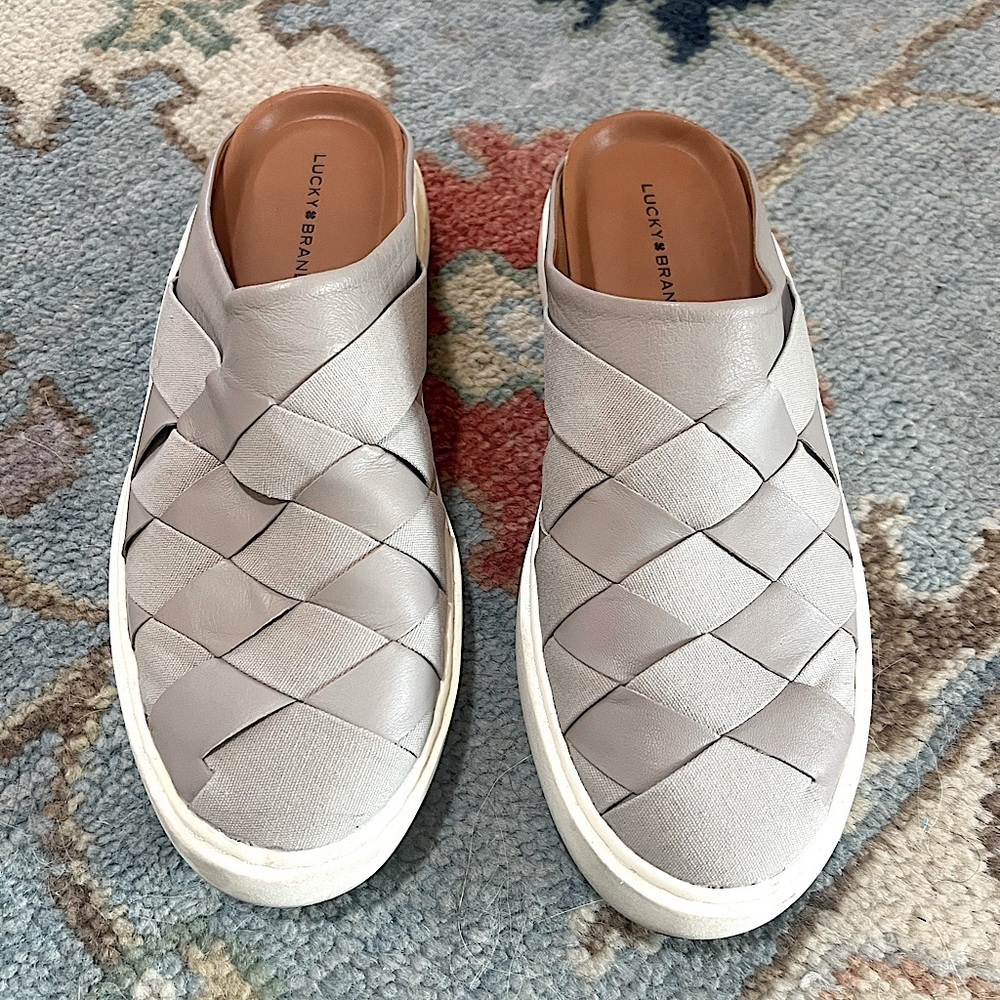 Lucky Brand Killian Womens Size 9 Grey Chinchilla Canvas Shoes Slides